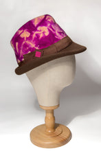 Carica l'immagine nel visualizzatore di Gallery, Trilby