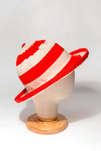 Carica l'immagine nel visualizzatore di Gallery, Cloche Margherita