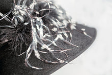 Carica l'immagine nel visualizzatore di Gallery, Holly